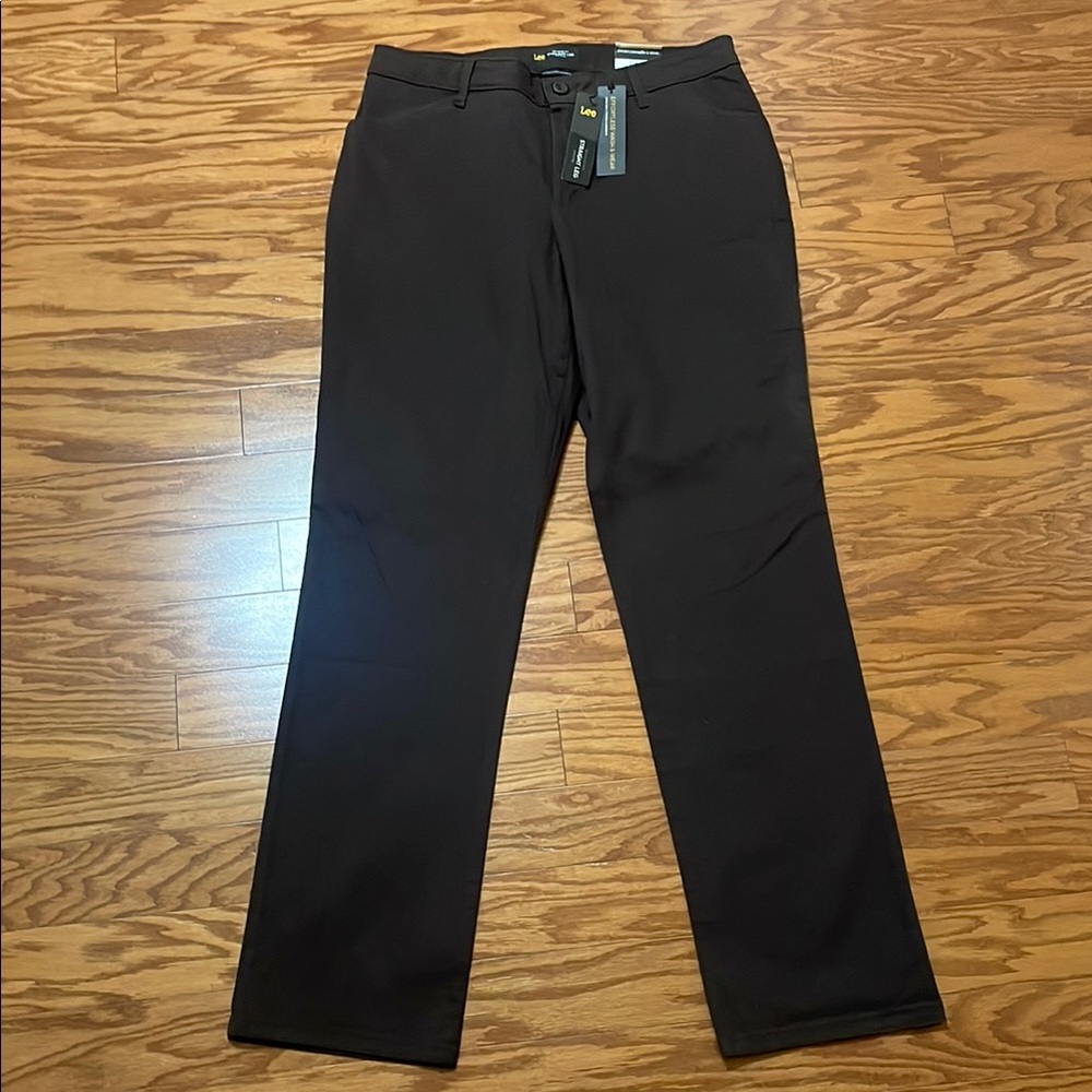 Women Lee Relaxed Fit Straight Leg Mid Rise Pant